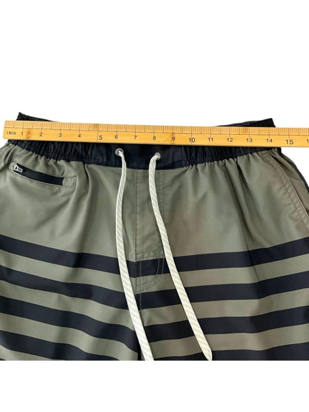 Vuori Banks Shorts Mens Medium Olive Green Striped Unlined Elastic Waist Pockets - Picture 8 of 10